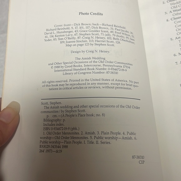 1988 The Amish Wedding vintage paperback book - Picture 3 of 8